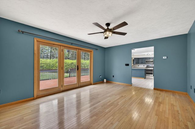 21 Emerald Drive, Laconia, NH 03246