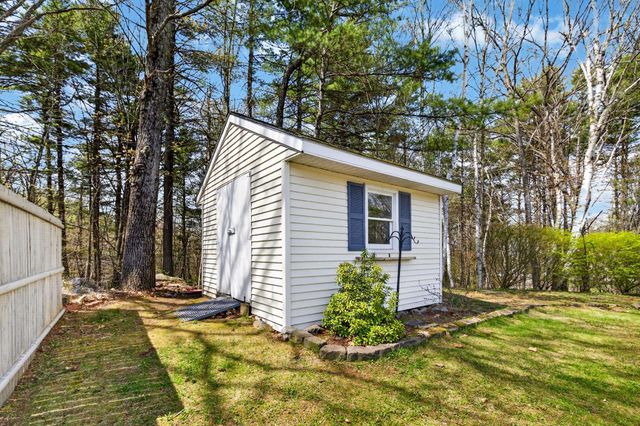 21 Emerald Drive, Laconia, NH 03246