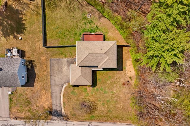21 Emerald Drive, Laconia, NH 03246