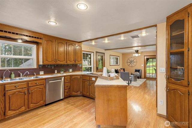 1619 W Reynolds Avenue, Centralia, WA 98531