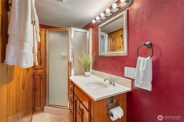 1619 W Reynolds Avenue, Centralia, WA 98531