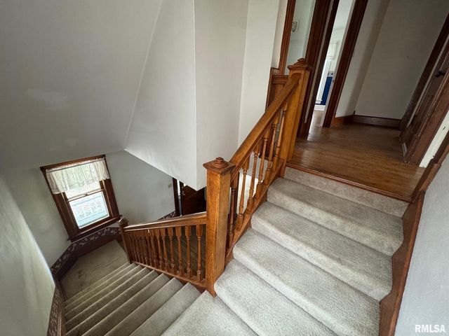 1520 28TH Avenue, Moline, IL 61265