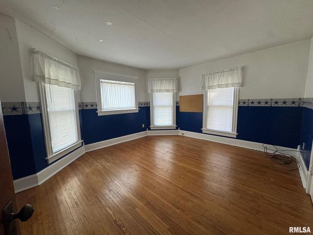 1520 28TH Avenue, Moline, IL 61265