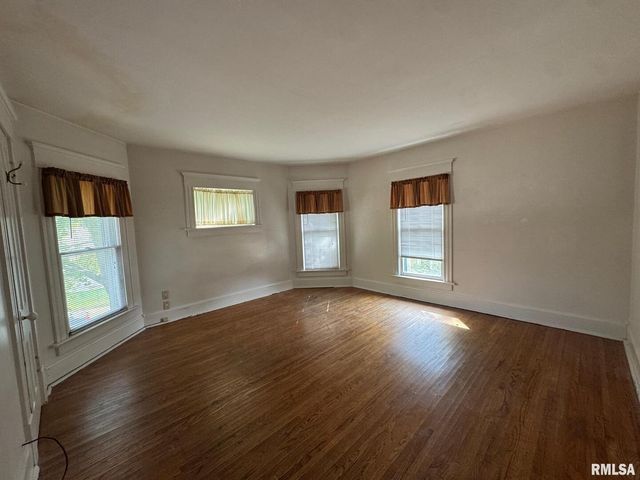 1520 28TH Avenue, Moline, IL 61265