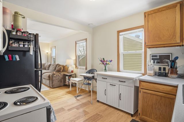 40 Winona Street E, Saint Paul, MN 55107