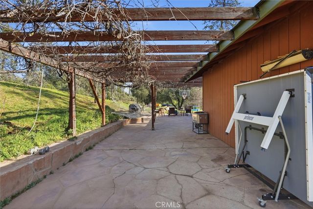3868 Pinecrest Drive, Mariposa, CA 95338