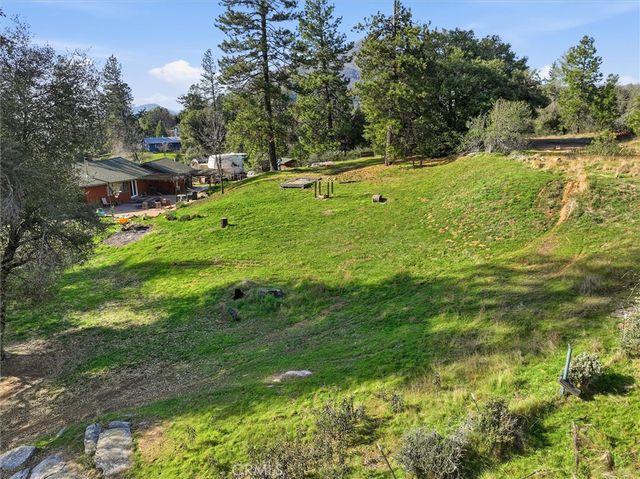 3868 Pinecrest Drive, Mariposa, CA 95338