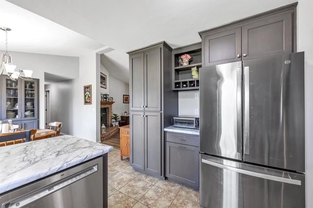 1732 CHARLES STREET, De Pere, WI 54115