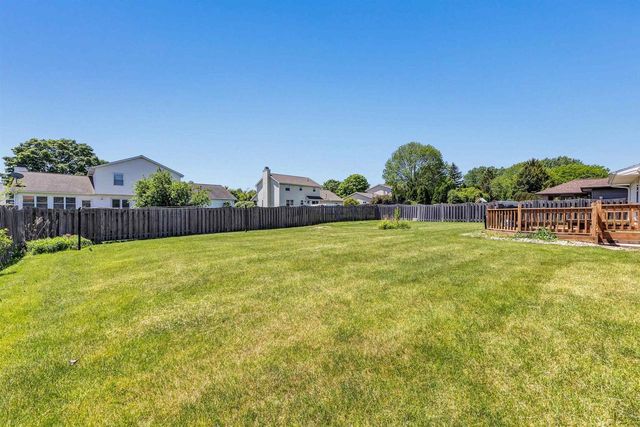 1732 CHARLES STREET, De Pere, WI 54115