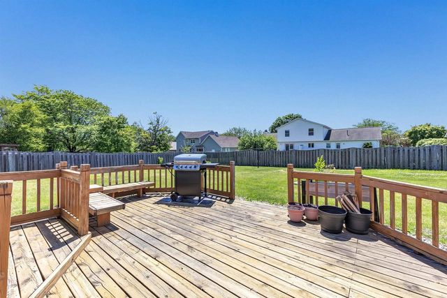 1732 CHARLES STREET, De Pere, WI 54115
