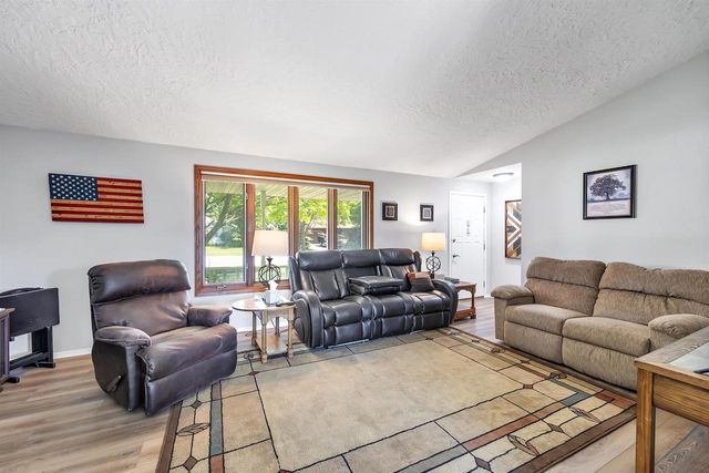 1732 CHARLES STREET, De Pere, WI 54115