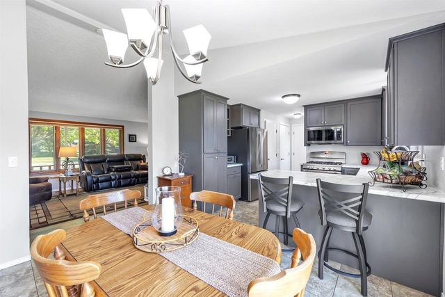 1732 CHARLES STREET, De Pere, WI 54115