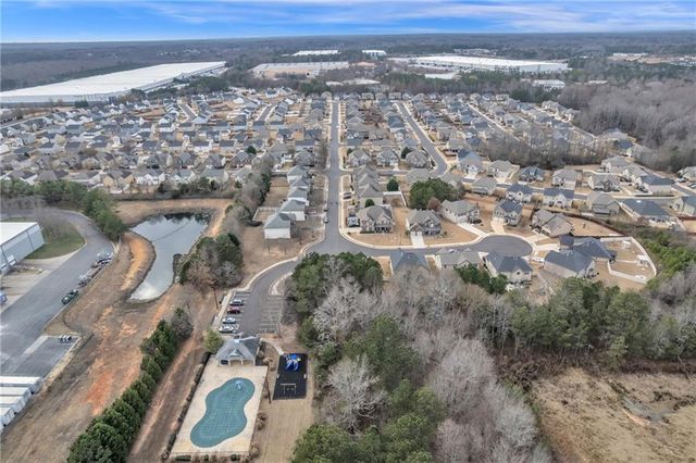 1293 Heartwood Avenue, Mcdonough, GA 30253