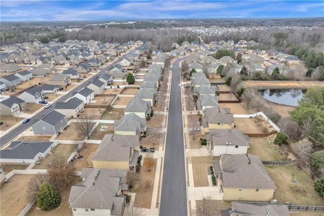 1293 Heartwood Avenue, Mcdonough, GA 30253