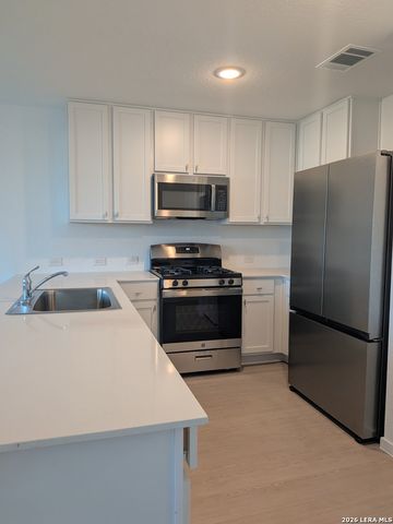 12003 Floral Blossom, Converse, TX 78109