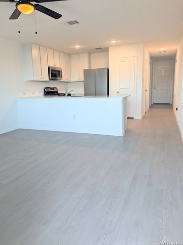 12003 Floral Blossom, Converse, TX 78109