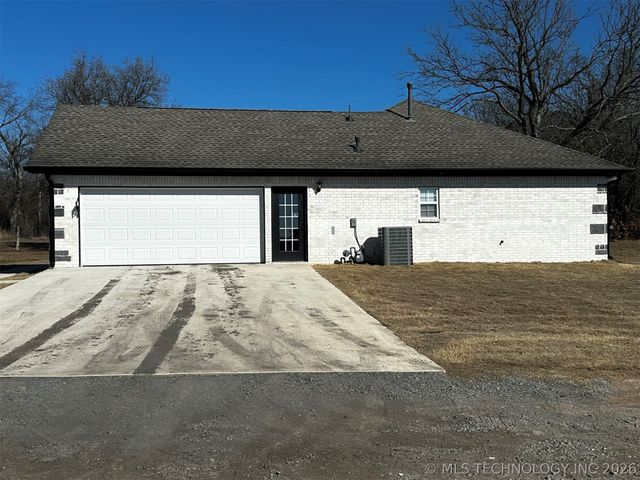 20030 E 794 Road, Tahlequah, OK 74464