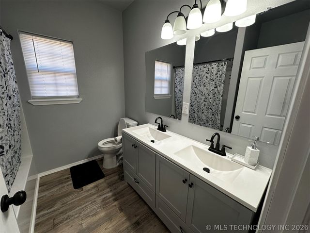 20030 E 794 Road, Tahlequah, OK 74464