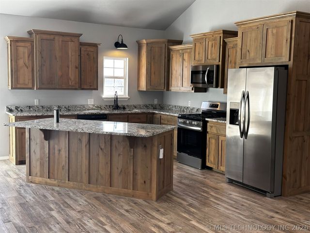 20030 E 794 Road, Tahlequah, OK 74464