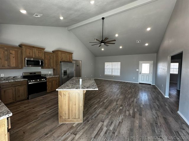 20030 E 794 Road, Tahlequah, OK 74464