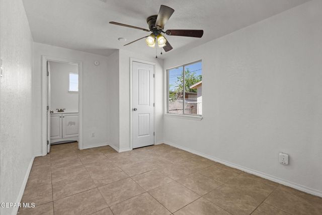 209 N SEVILLE A, El Paso, TX 79905