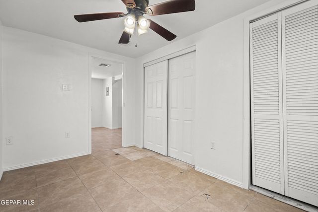 209 N SEVILLE A, El Paso, TX 79905