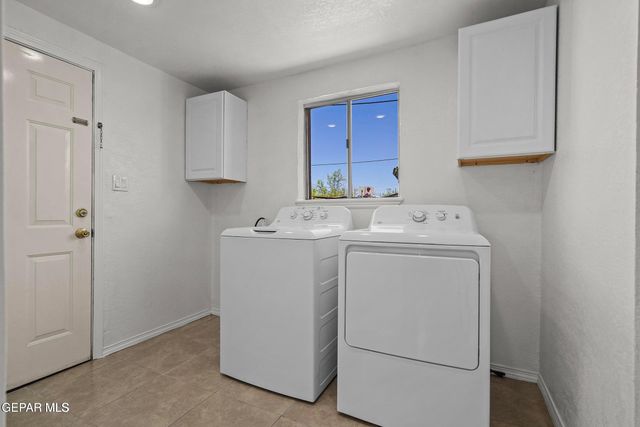 209 N SEVILLE A, El Paso, TX 79905