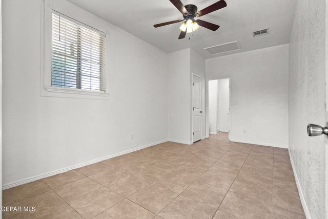 209 N SEVILLE A, El Paso, TX 79905