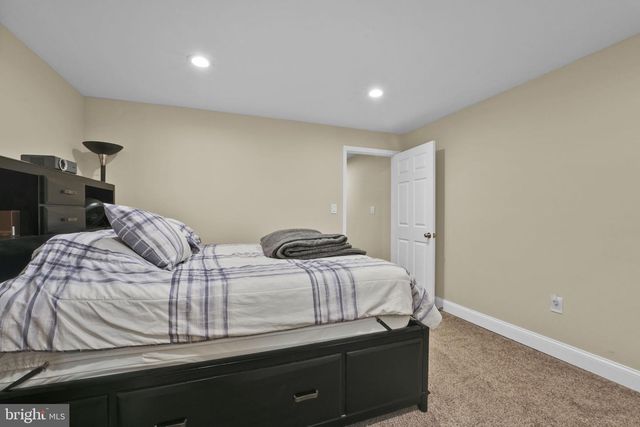 423 LONDON CT, Westminster, MD 21157