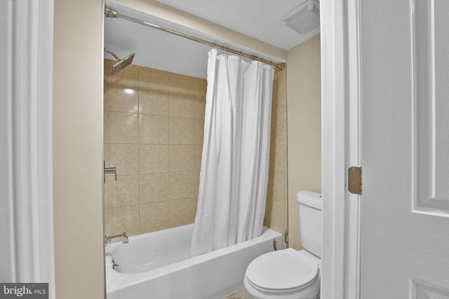 423 LONDON CT, Westminster, MD 21157