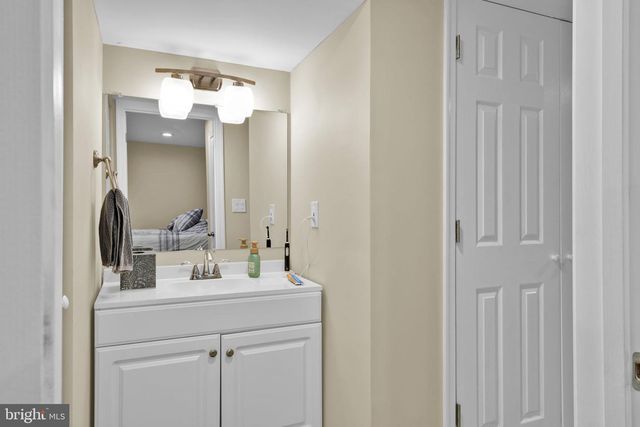 423 LONDON CT, Westminster, MD 21157