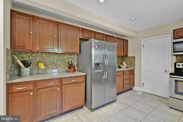 423 LONDON CT, Westminster, MD 21157