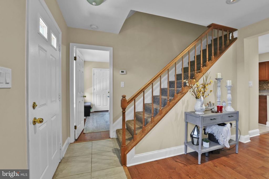Image 18 of property listing at 423 LONDON CT, Westminster, MD 21157