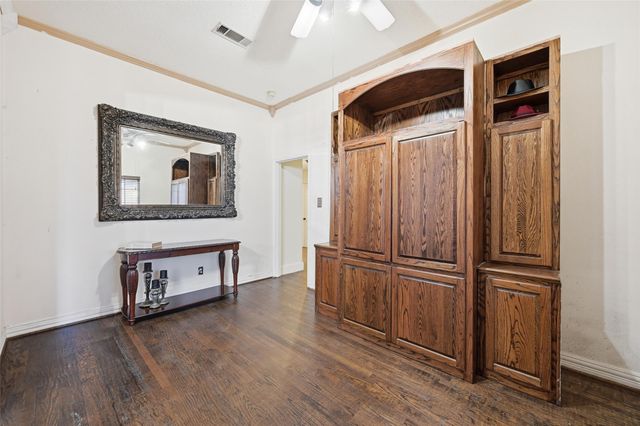 1701 Prairie Creek Court, Garland, TX 75040