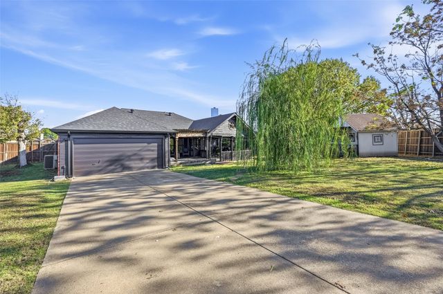 1701 Prairie Creek Court, Garland, TX 75040