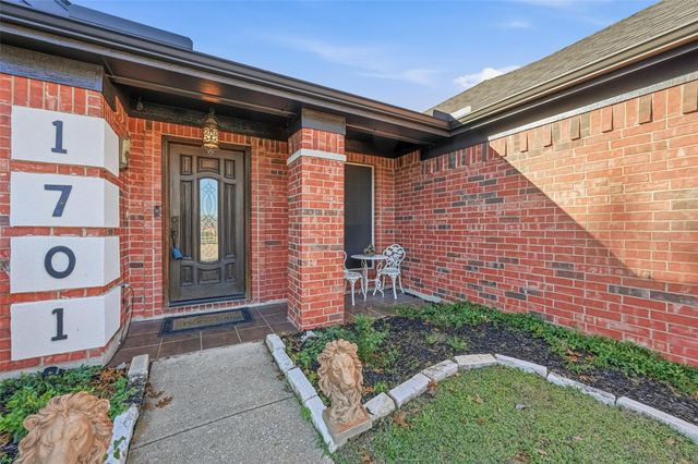 1701 Prairie Creek Court, Garland, TX 75040