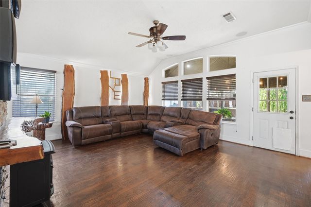 1701 Prairie Creek Court, Garland, TX 75040