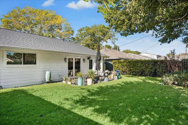 4130 Costa Rica Road, Houston, TX 77092
