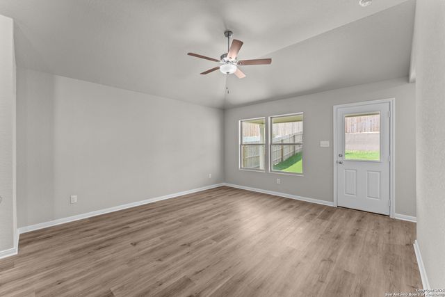 15411 Salmon Spring, San Antonio, TX 78245