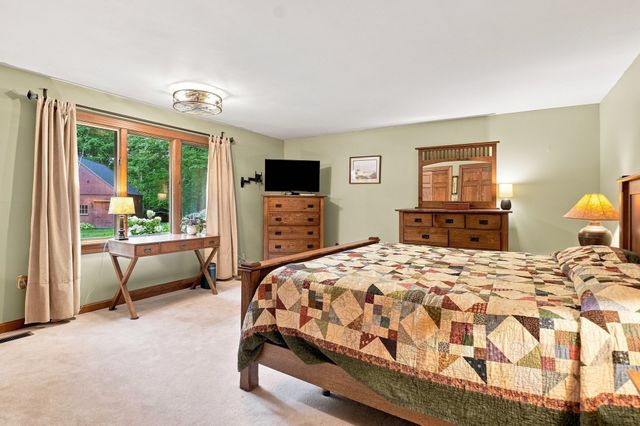 229 Se Main St, Douglas, MA 01516