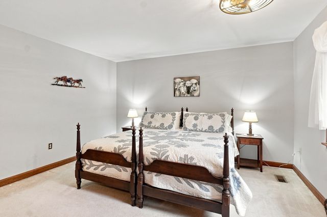 229 Se Main St, Douglas, MA 01516