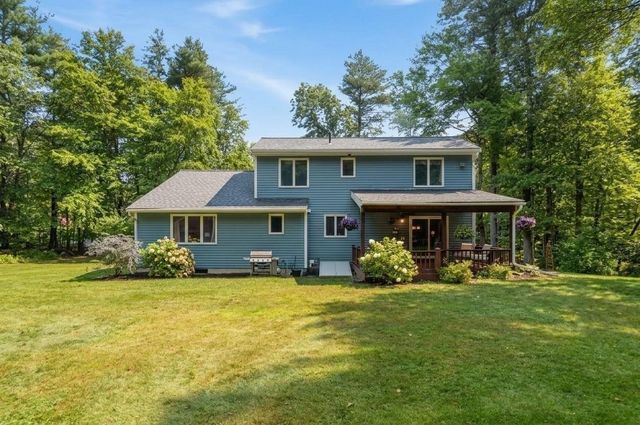229 Se Main St, Douglas, MA 01516