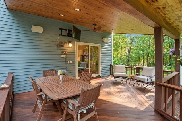 229 Se Main St, Douglas, MA 01516