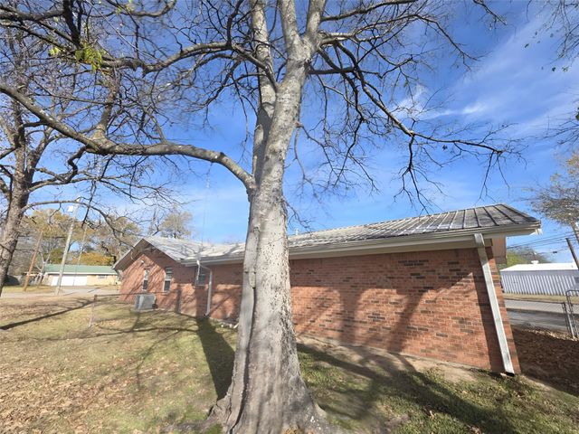 600 Plano Street, Sulphur Springs, TX 75482