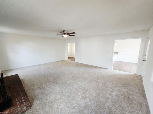 821 Lindale DR, Chesapeake, VA 23320