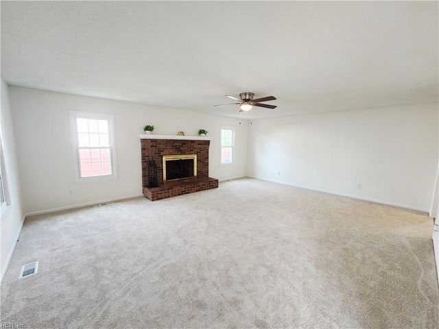 821 Lindale DR, Chesapeake, VA 23320