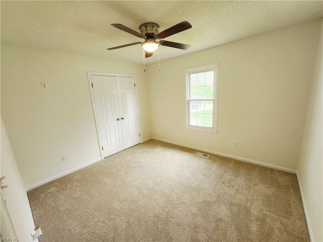 821 Lindale DR, Chesapeake, VA 23320