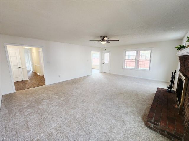 821 Lindale DR, Chesapeake, VA 23320