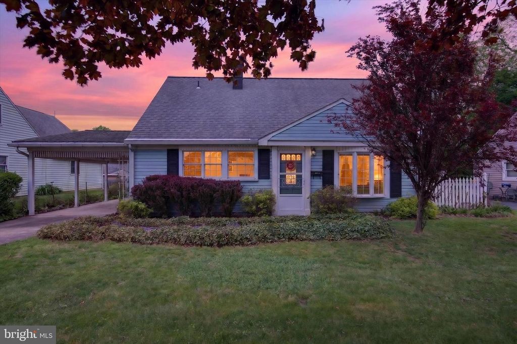 1036 SPRUCE ST, Middletown, PA 17057