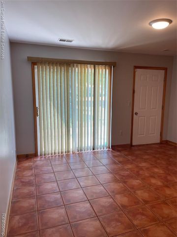 24002 Wedgewood Circle, Warren, MI 48091